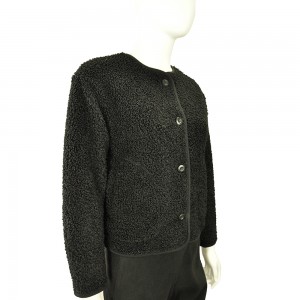 UNIQLO WOMEN’S BLACK LAMB WOOL